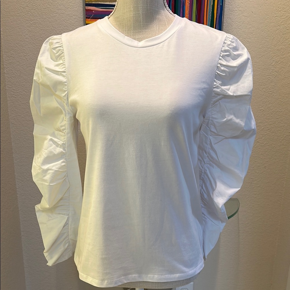 NWOT White Puff Sleeve Top